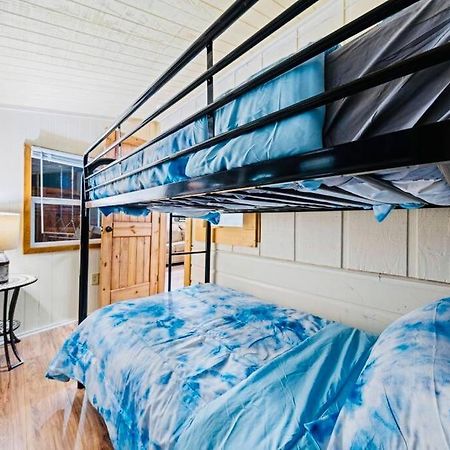Cozy Cub Mountain Escape Villa Gatlinburg Exterior photo